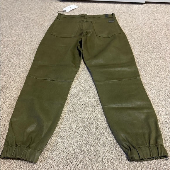 NWT 7 For All Mankind Darted Boyfriend Jogger Jean Coated Olive - Picture 3 of 5